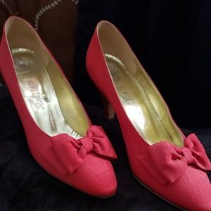 Rayne Custom Made Heels (Brand the Queen wears)